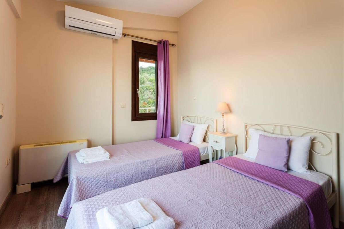 Villa Armonia - Beachfront Majestic Retreat Petalídhion Dış mekan fotoğraf