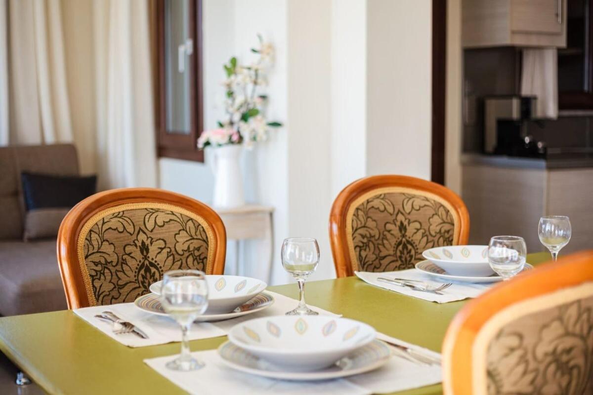 Villa Armonia - Beachfront Majestic Retreat Petalídhion Dış mekan fotoğraf