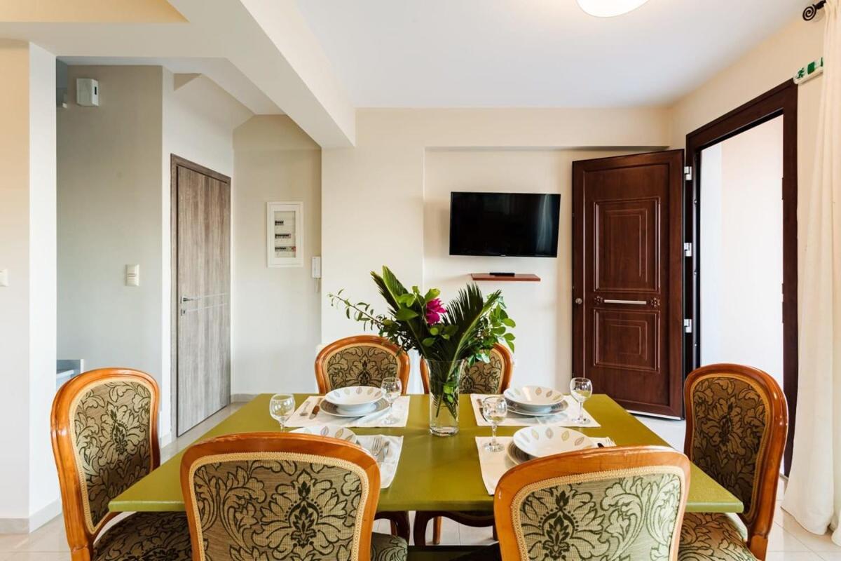 Villa Armonia - Beachfront Majestic Retreat Petalídhion Dış mekan fotoğraf